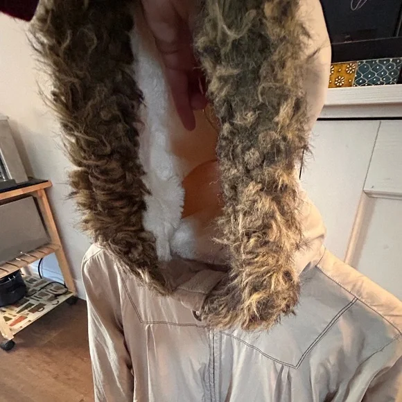 TNA cream winter jacket - Picture 5 of 11